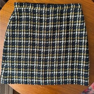Ann Taylor Above Knee Tweed Pencil Skirt Excellent Condition size 8